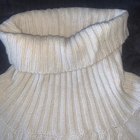 Women’s Cream Pullover Turtleneck Sweater - Picture 3 of 4